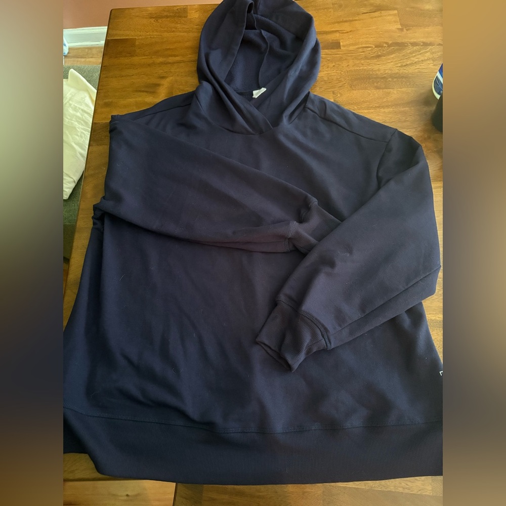 LIVI active sweatshirt